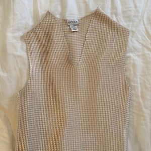 Vintage popcorn texture tank top